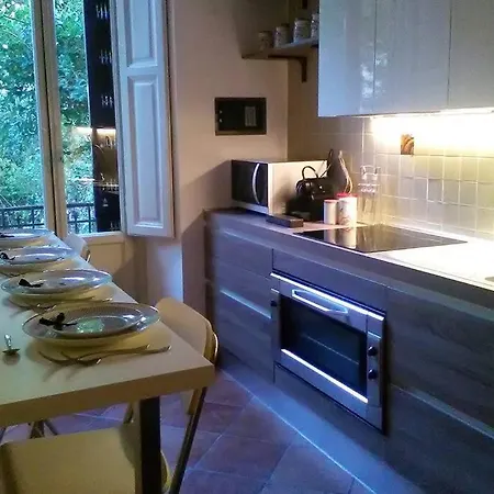 Charming Family With Private Garage * Florencie