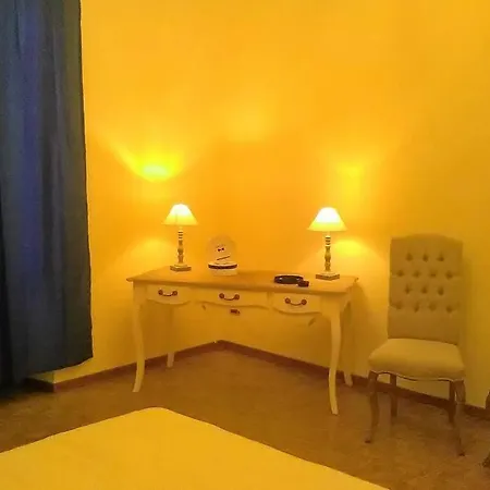 Apartmán Charming Family With Private Garage
