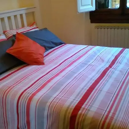 Charming Family With Private Garage Florencie
