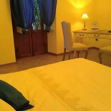 Apartmán Charming Family With Private Garage
